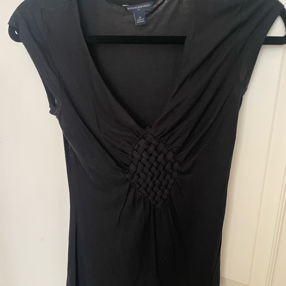 Sleeveless black top